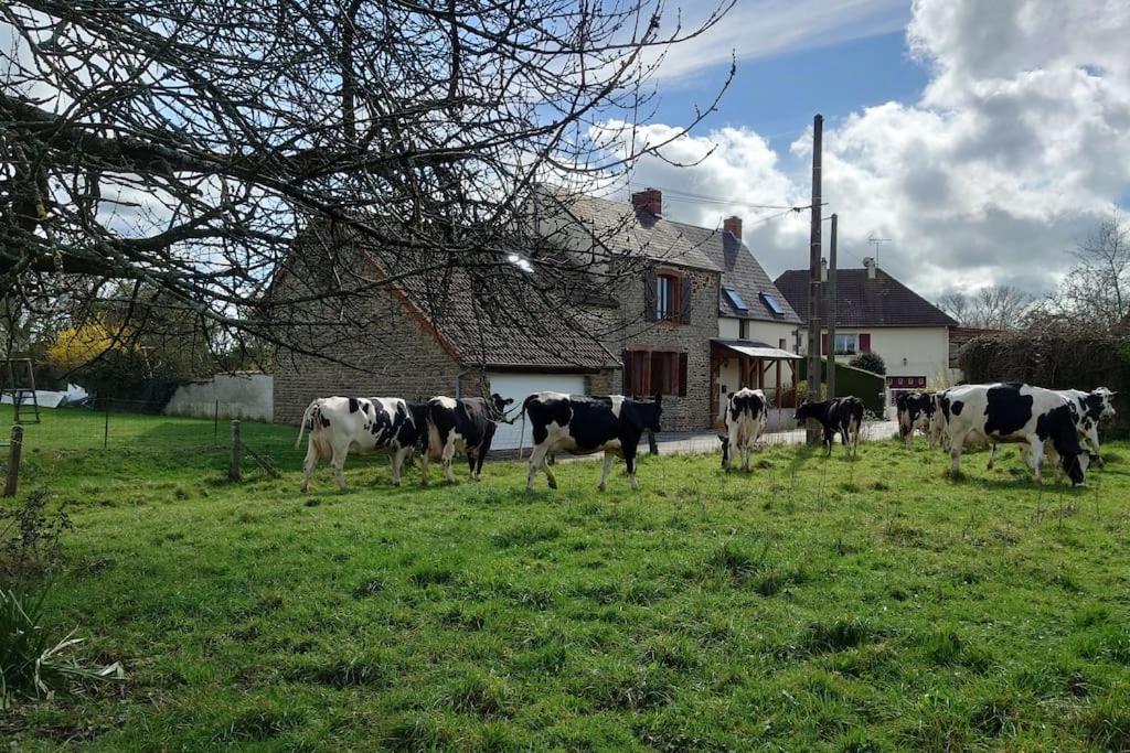 Gite La Mer, A La Campagne En Normandie, Proche Du Mont St Michel Lolif Exterior foto
